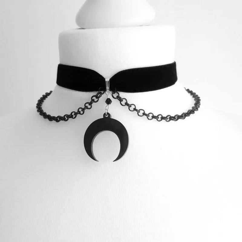 Goth Pentagram Moon Chain Choker